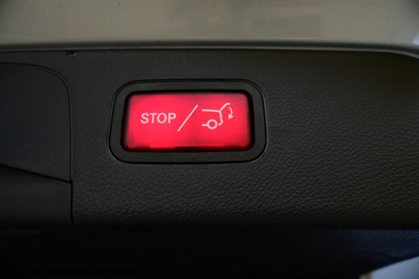 Car Image - 56PTUY2JDRwIOvEGZOq5JS