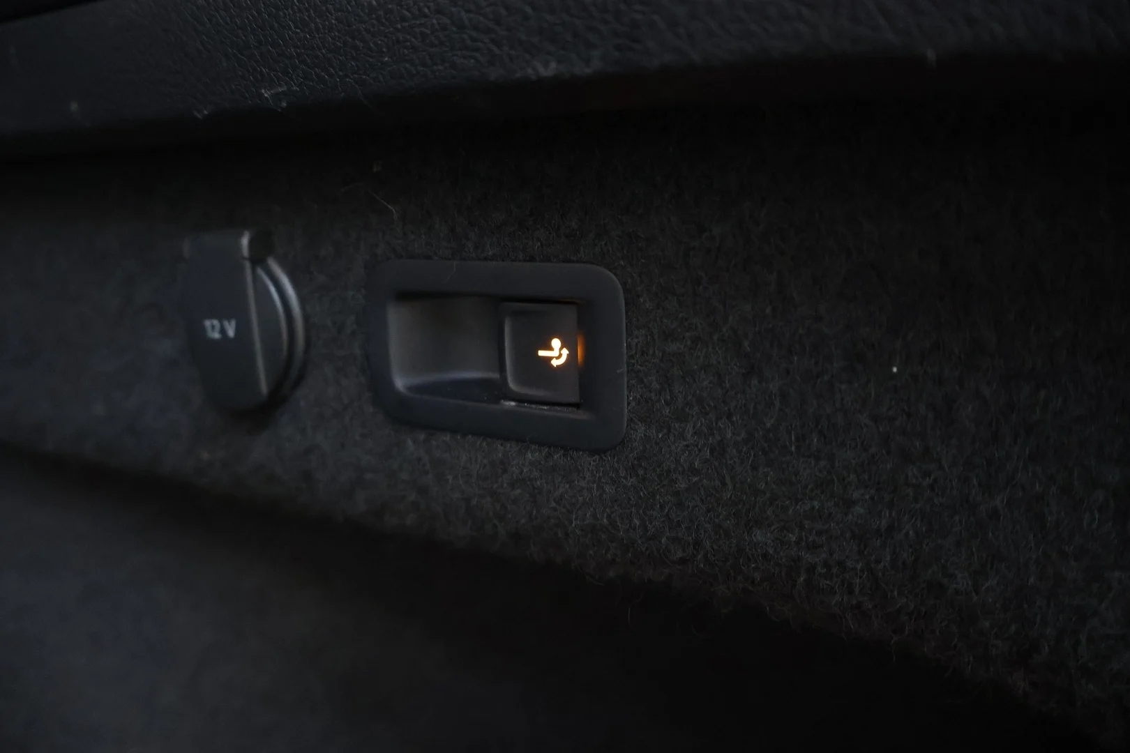 Car Image - NSDo8DdjIv3gfDPjlqTh9