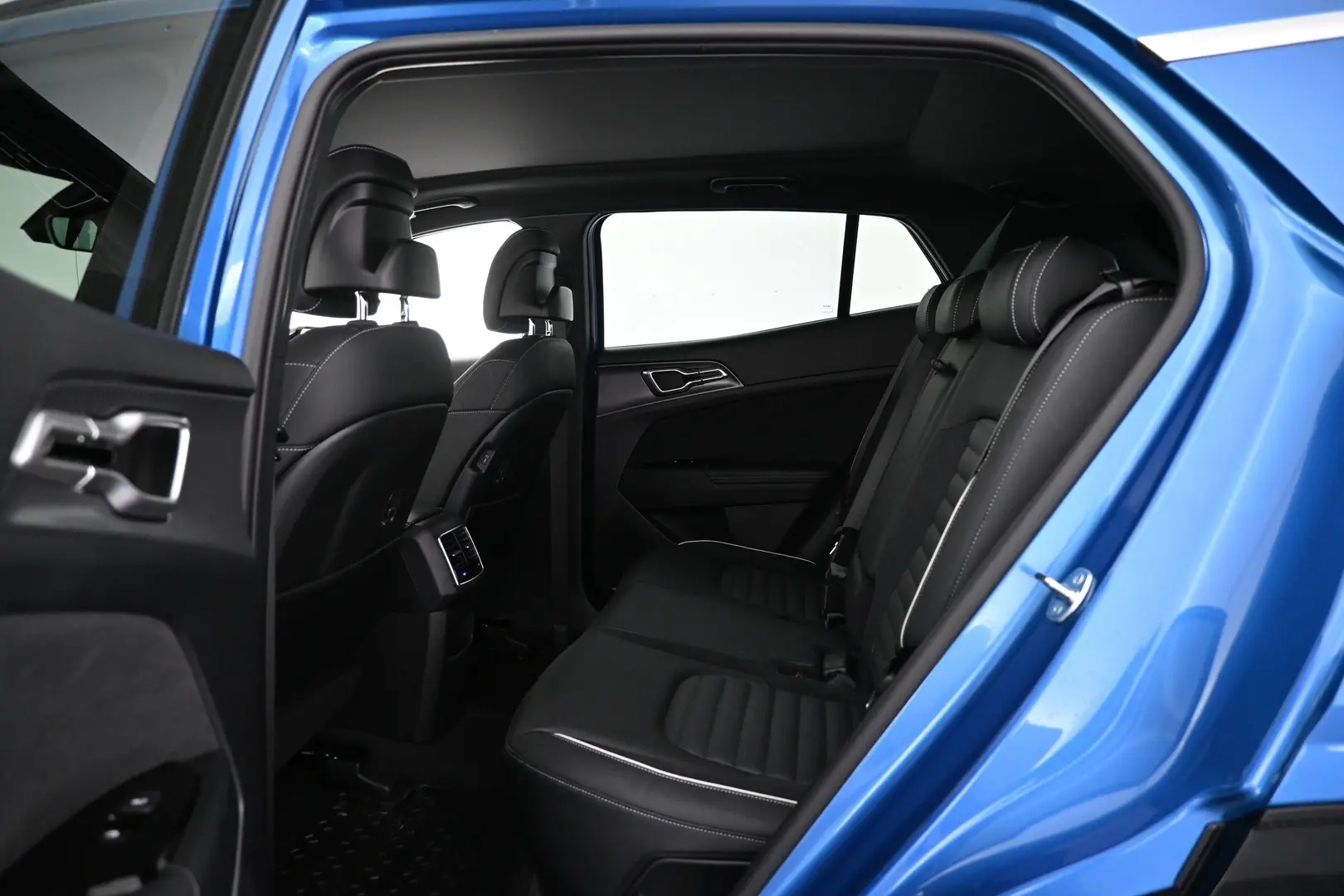 Car Image - 4g0aWrBQ9fbCSnPAxt8l3i
