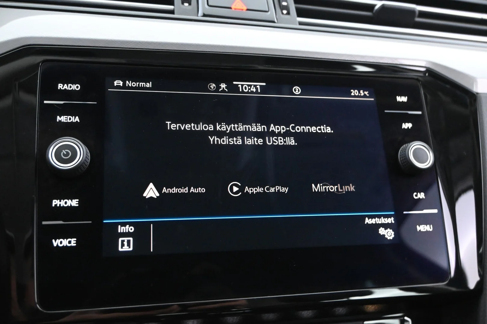 Car Image - 5hIPiGTa5y6SKn3fONbRGH