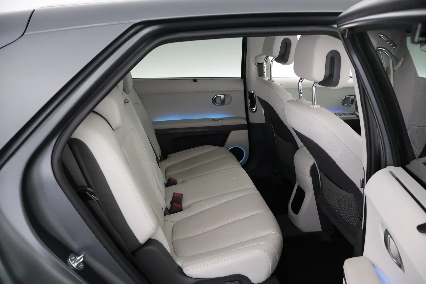 Car Image - 4hp1ZrA5sxmnMywvuzO4R7