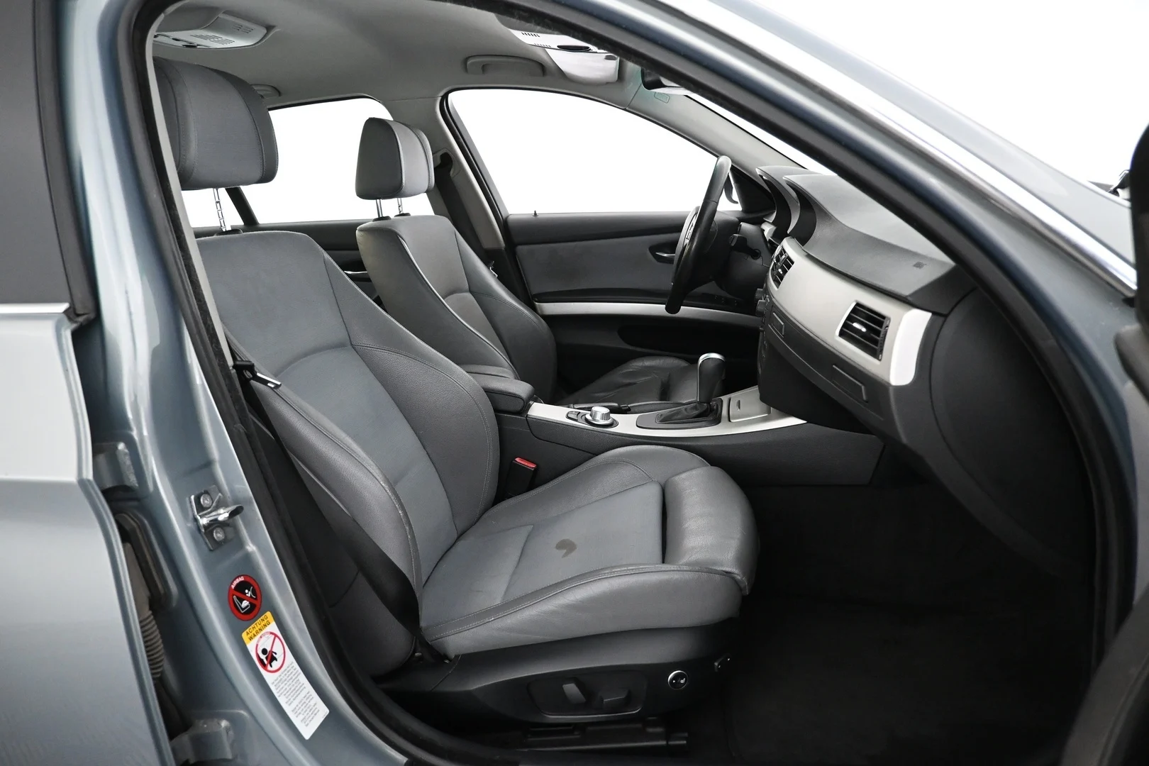 Car Image - 6GdwbLqHN8RdgXXlZhnTJN