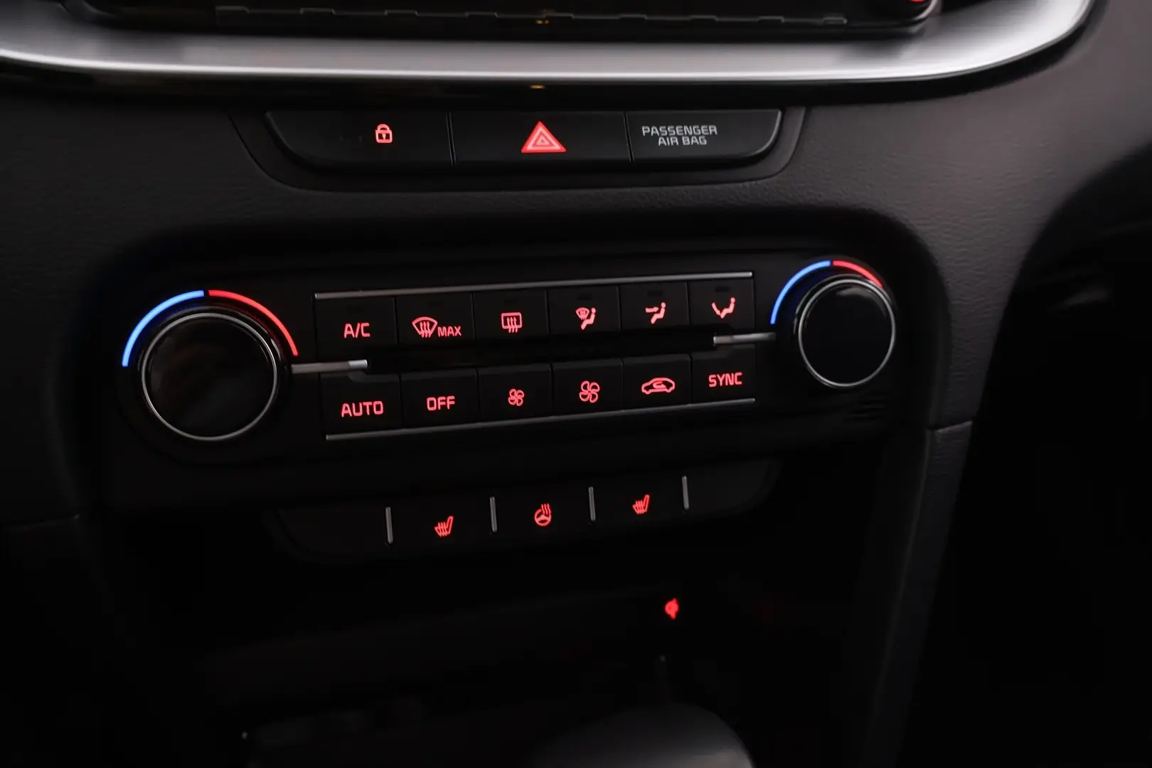 Car Image - 1jk19oNY2r3NslM0F3DXyp