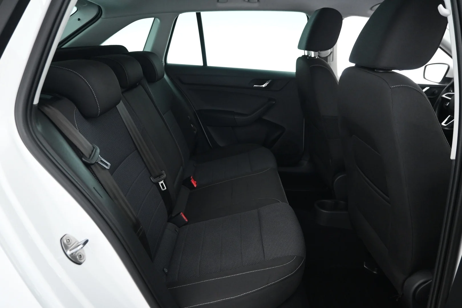 Car Image - 79EC46UxGAn7rcuv7JzHkl
