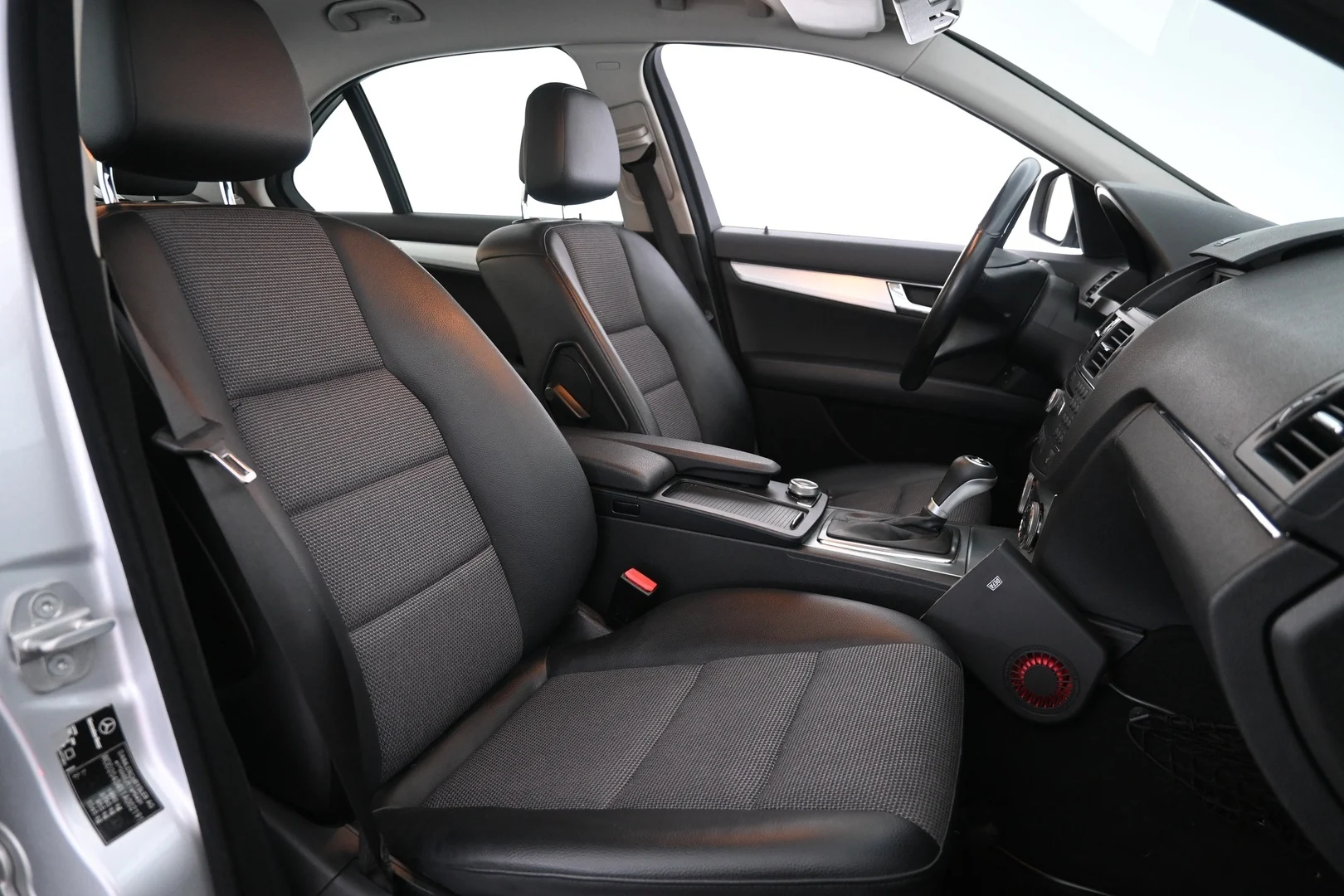 Car Image - 6kXvAWTc80ylmBXB3YvLMF