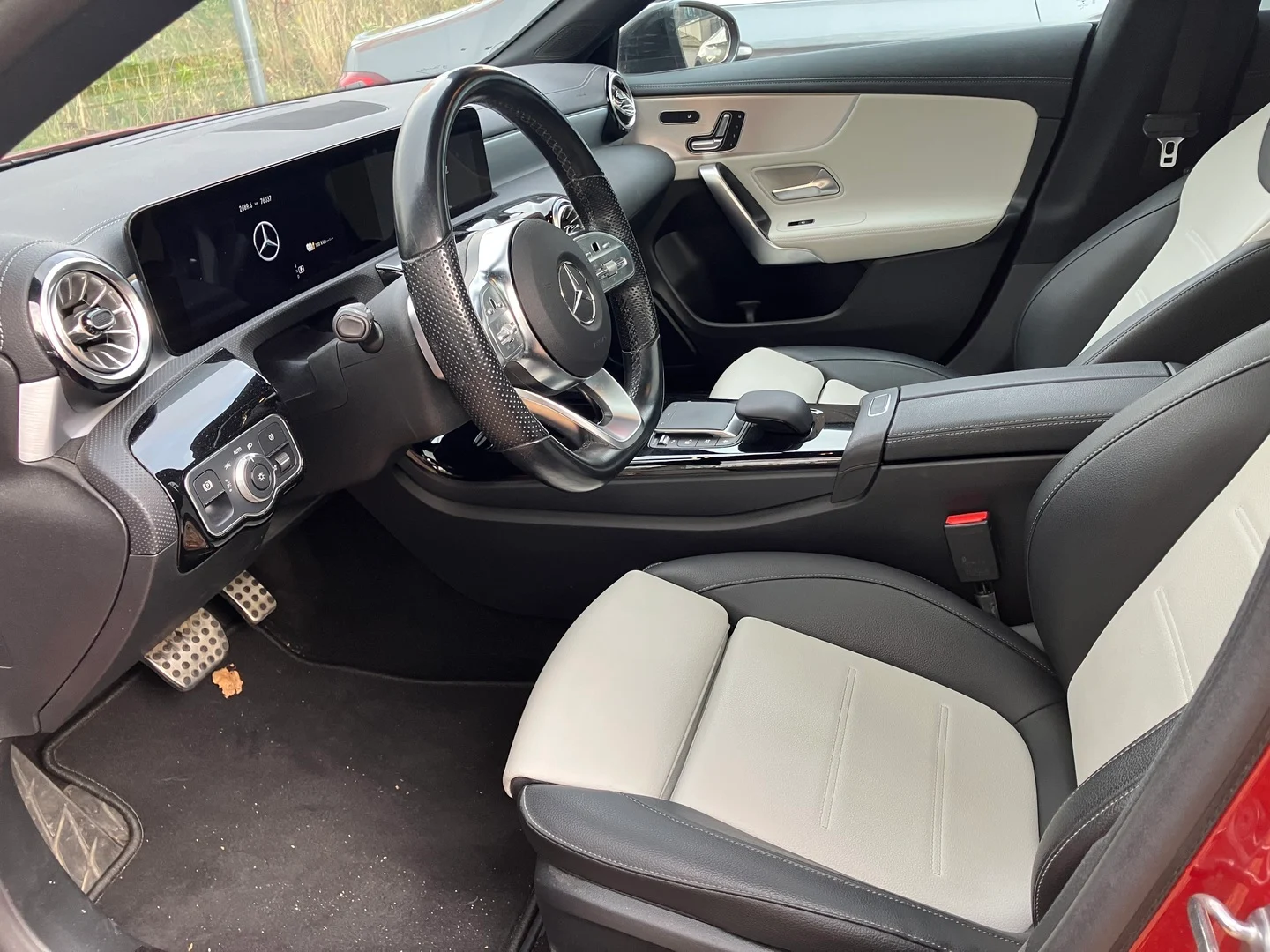 Car Image - 52fiSb6xUxE0e6dulNktNA
