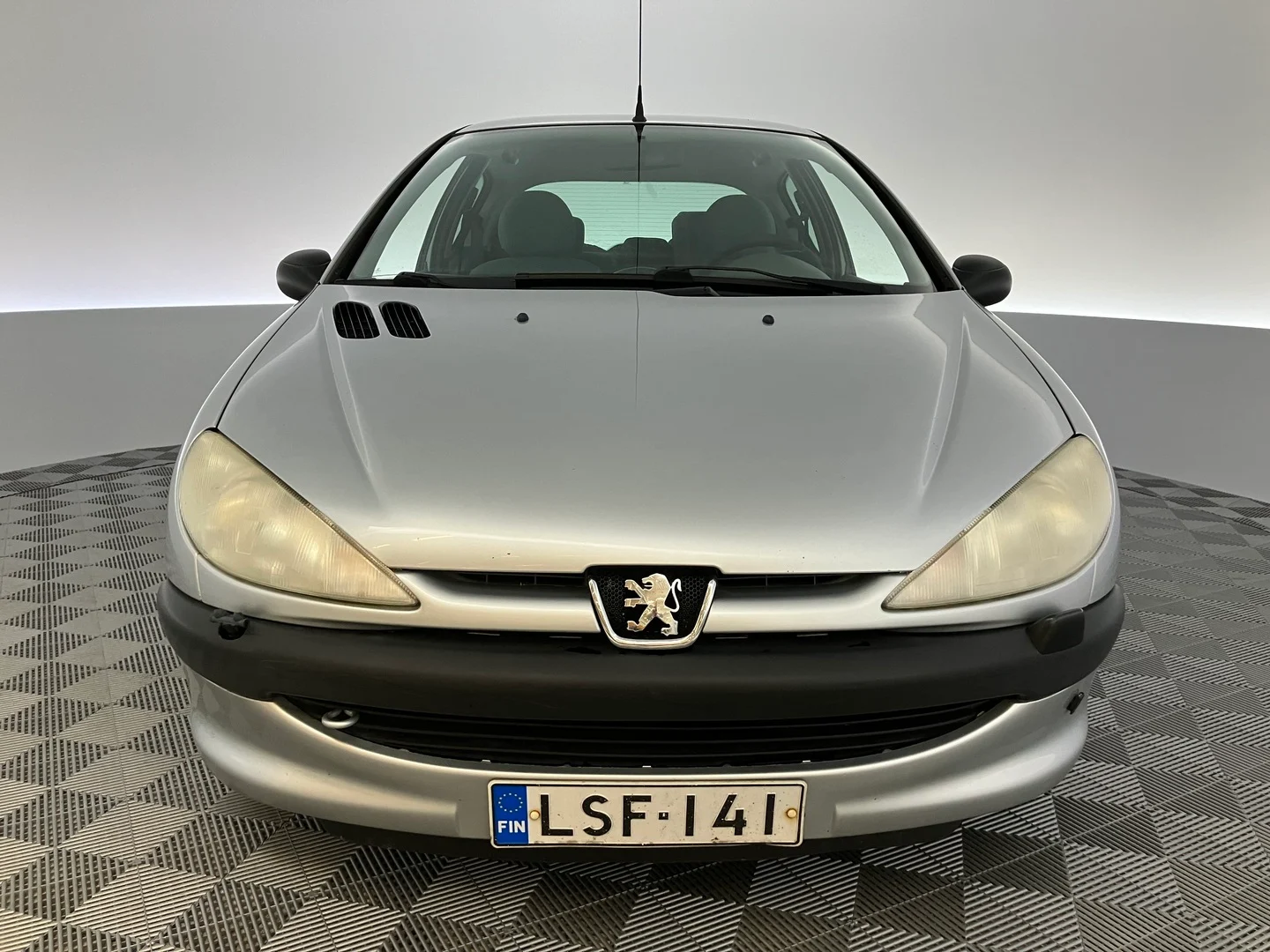 Car Image - 50CG11tvht1I0raSHuwphS
