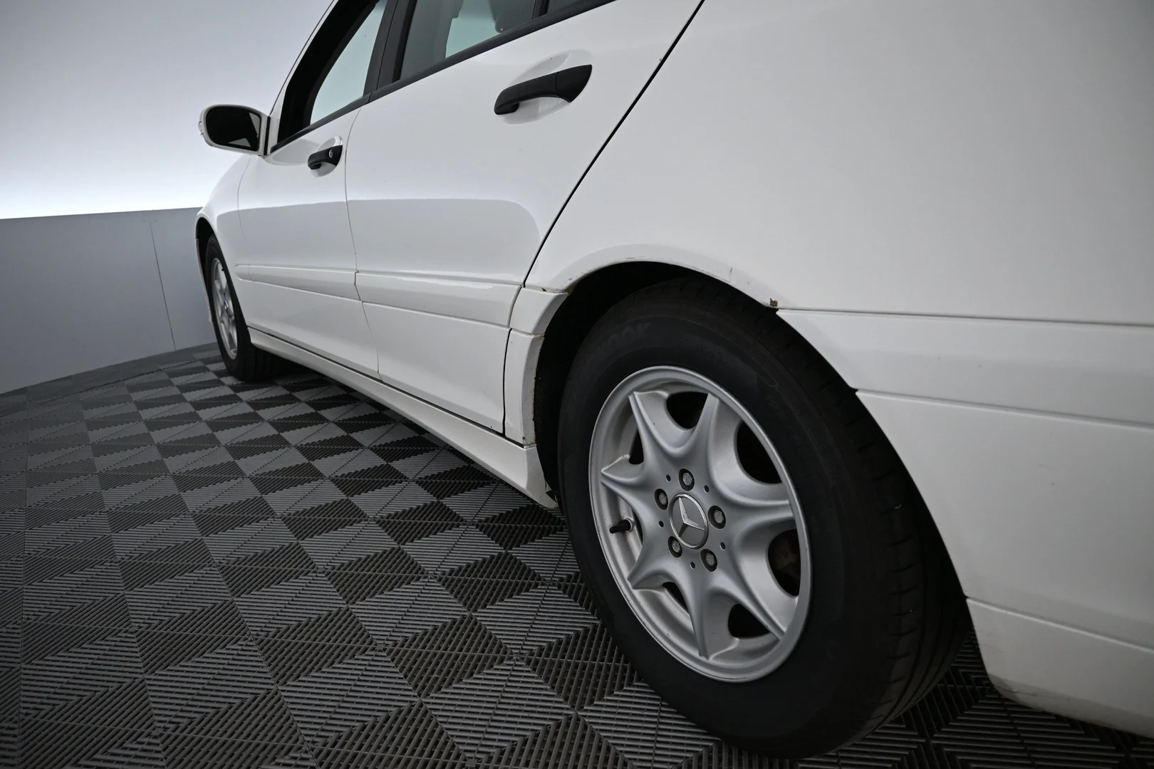 Car Image - 4wtJuql6HZJ0S6UK1ejynU
