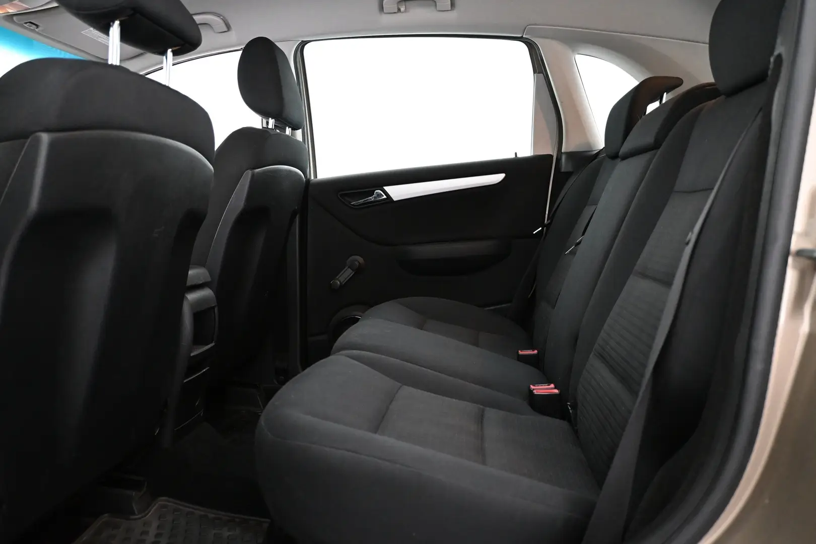 Car Image - 3Cvzmnow5i3lsEHQVLvGGx