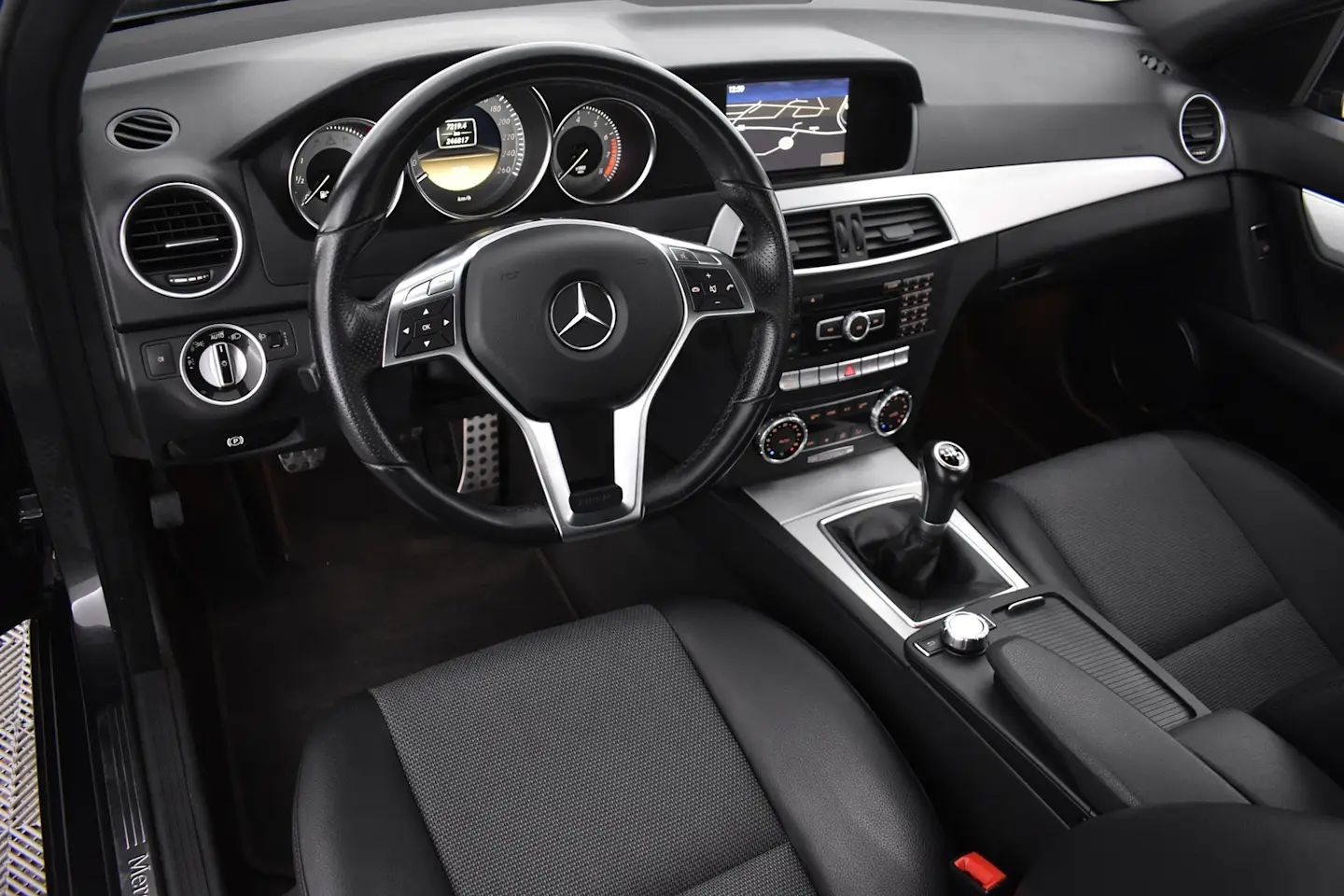 Car Image - VRYdRN7uAi0L3xnt3kAJz