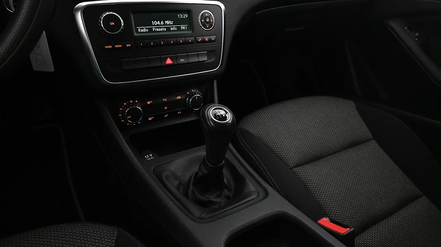 Car Image - 13DKLBfdGVJIjKouFkIudj