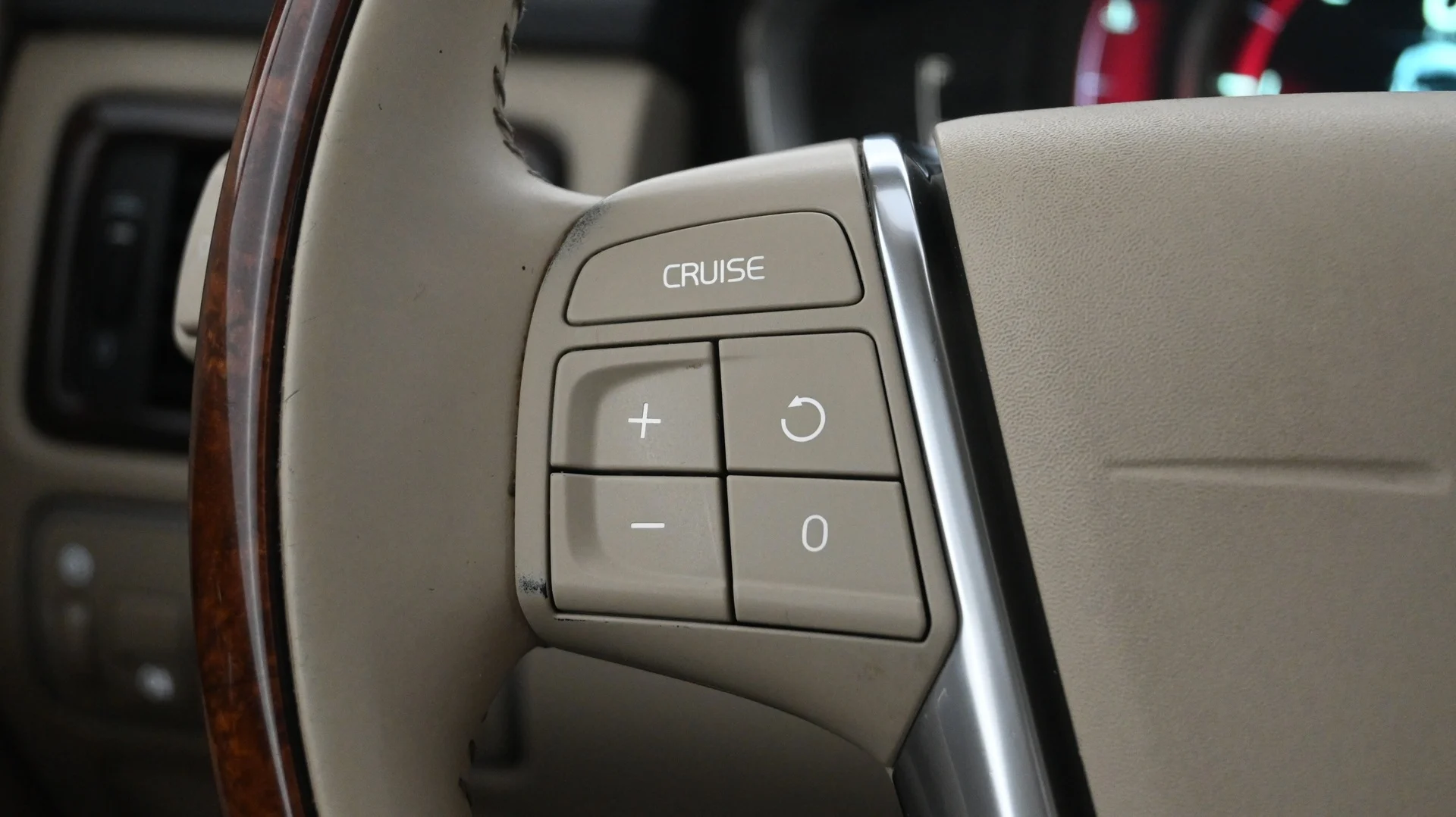 Car Image - 4c9DYHGCBFDJ7GcaUwdlZr
