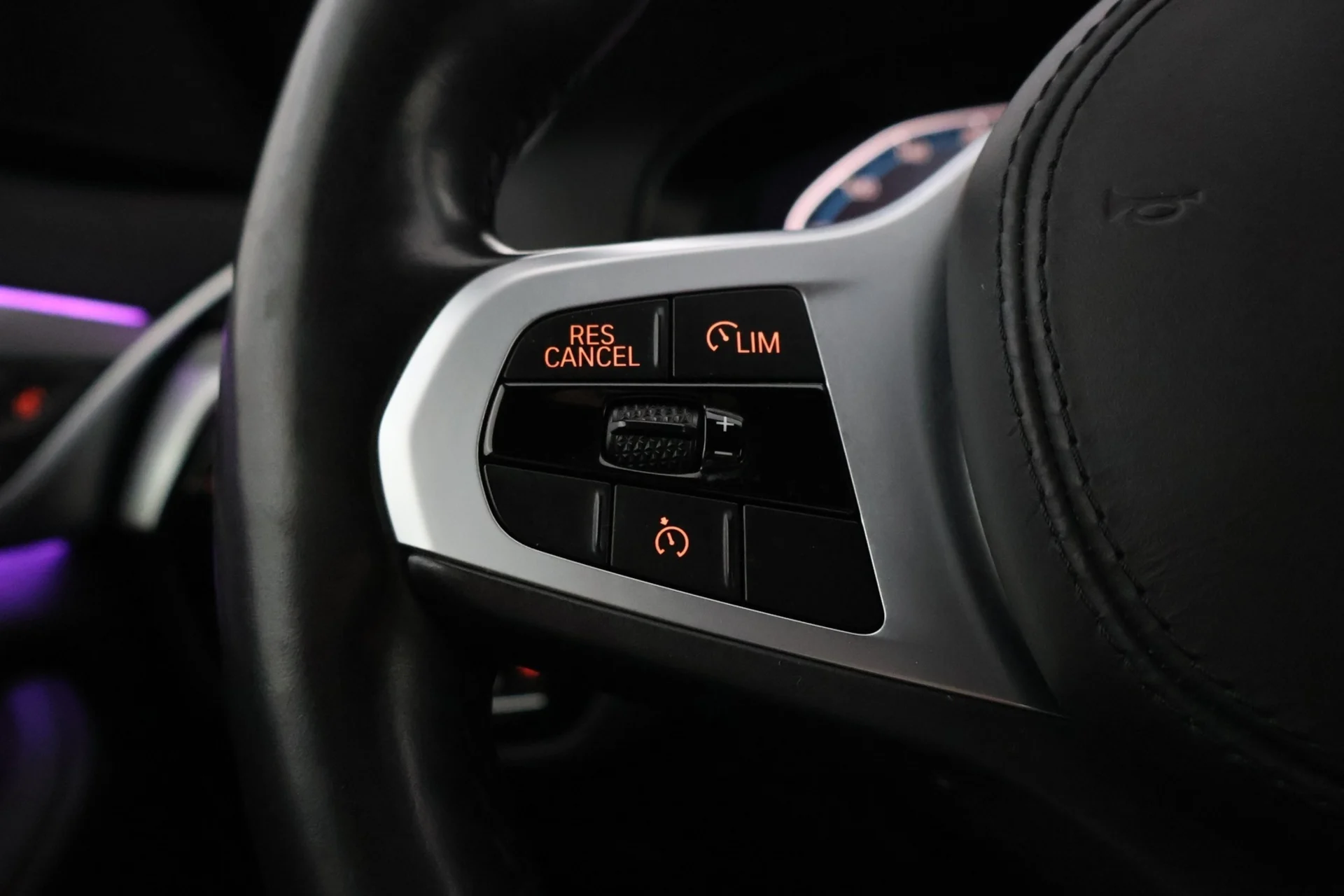 Car Image - 2SnU71N6OOf51jb8rGL6S9