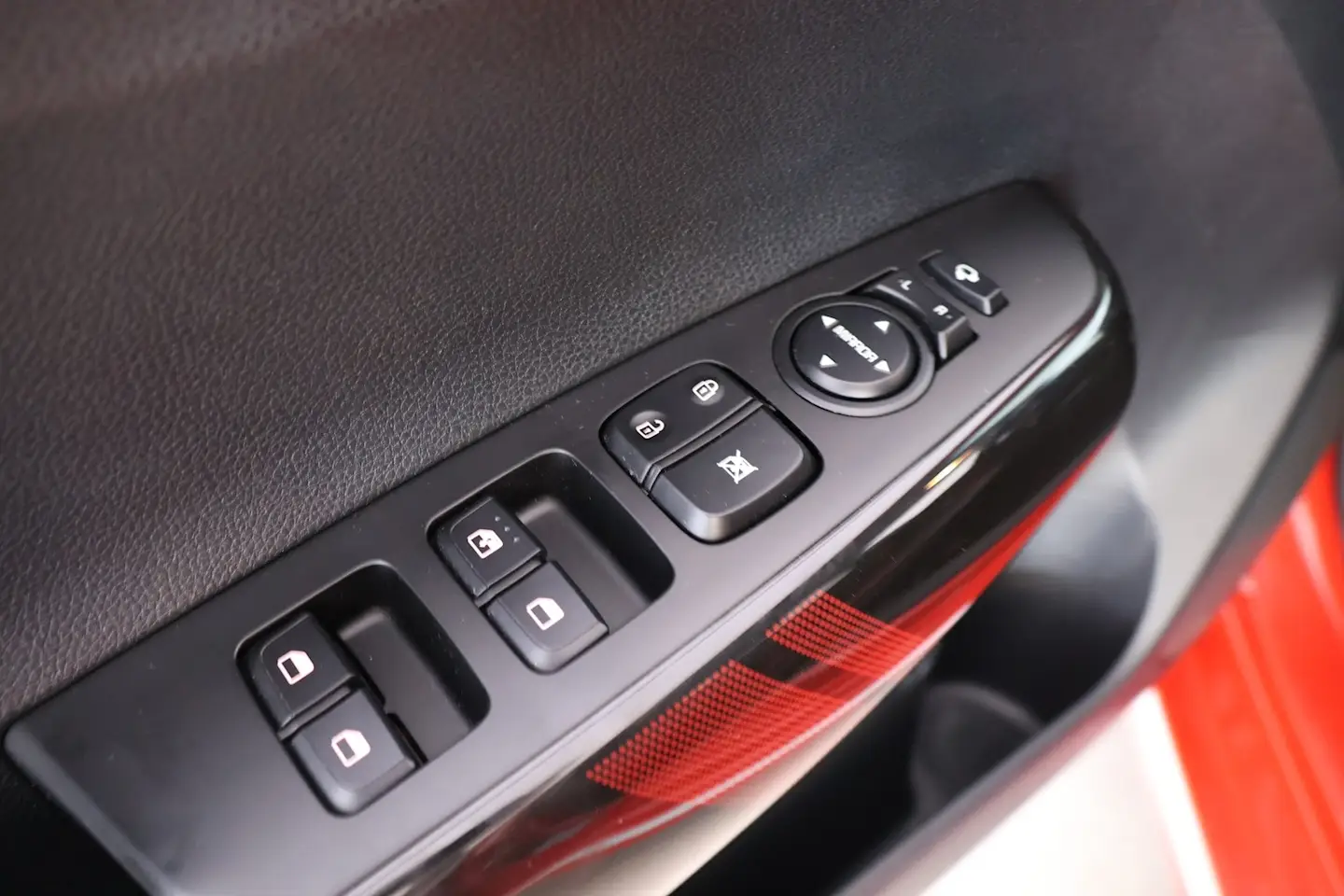 Car Image - 7qqm011qT616Z1F6Ieh76D