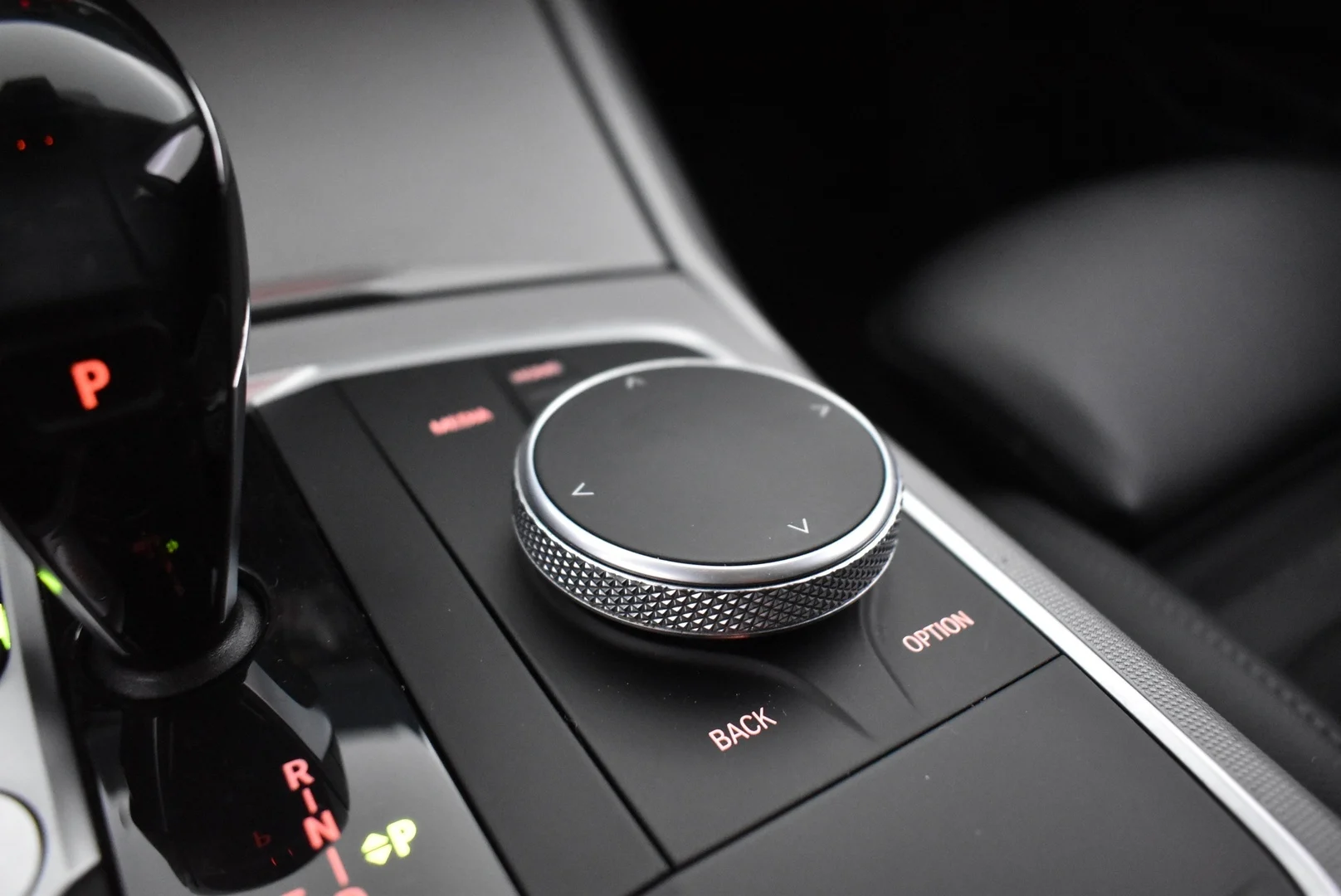 Car Image - 54iaLs3DrTWB7erqXNEx4D