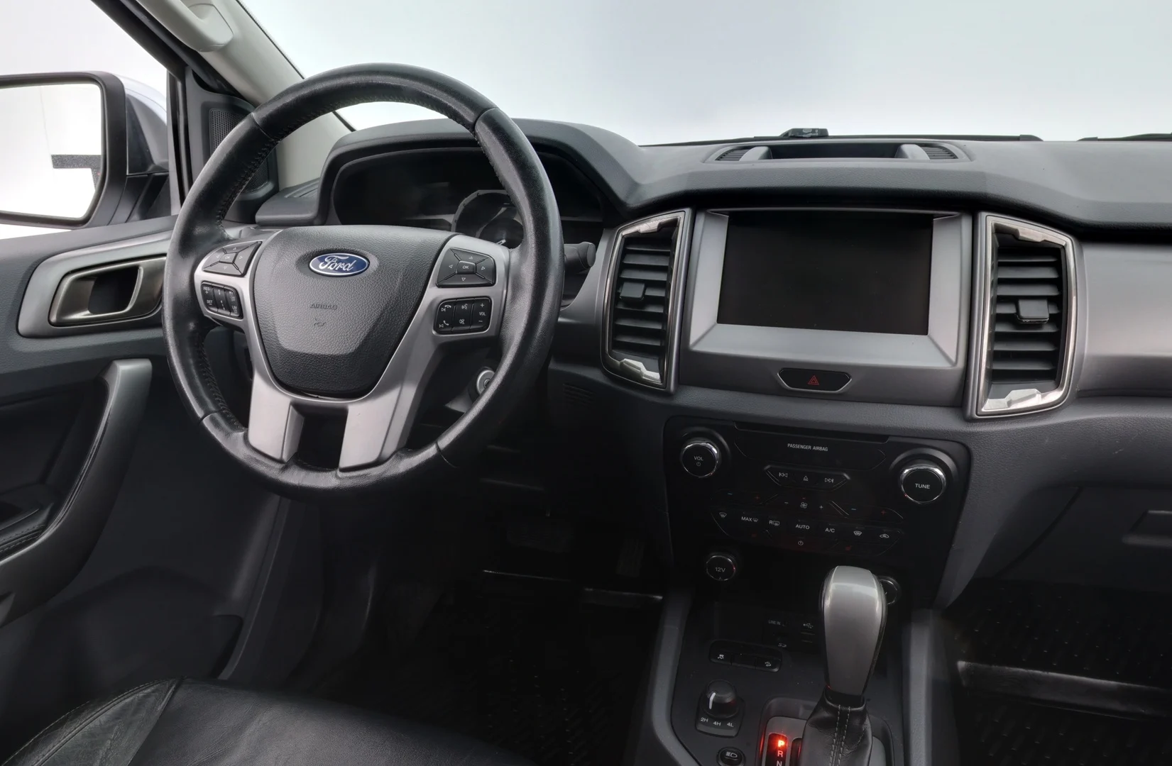Car Image - 1M2gSHEnkyhXWQ3jFSkHG6