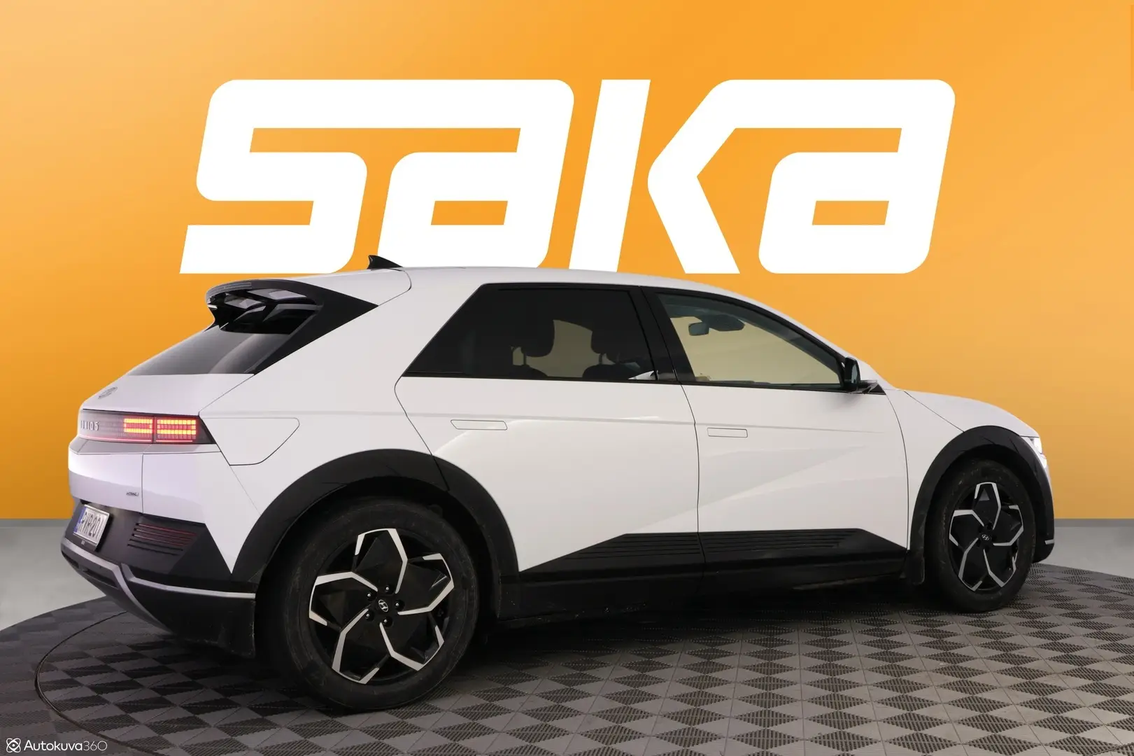 Car Image - 5pFK3cvWc9qWJDmHif7Uzc