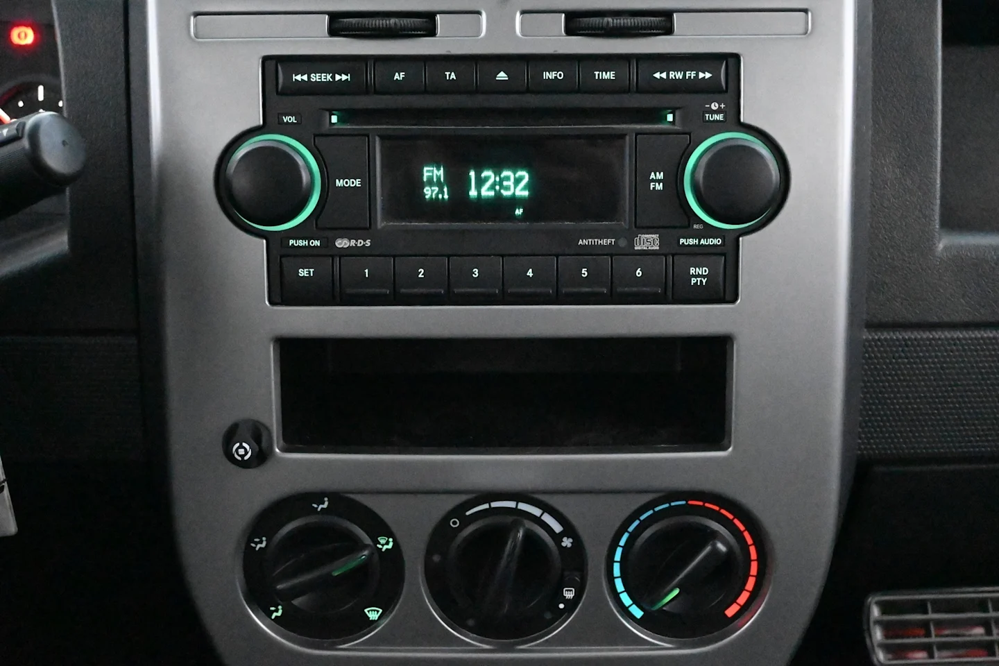 Car Image - 3tebu3gn2X6V3JQua036yu
