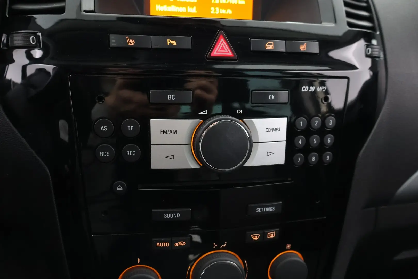Car Image - 6anzIA0h9ACnwlI7hfcxMh