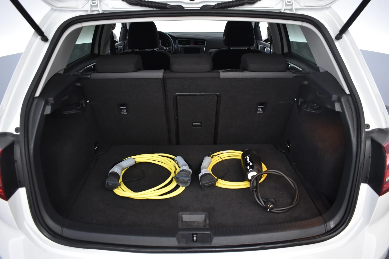 Car Image - 1G8w1YQz2k6G6XBdEaAL7t