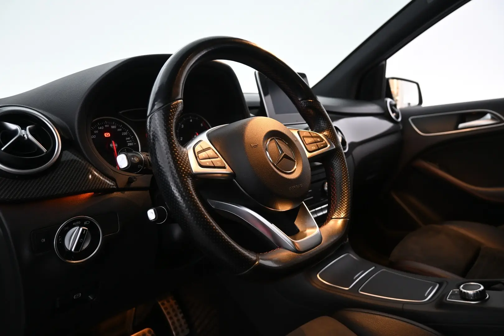 Car Image - 5siybFP8L5kYKodSADFwkn