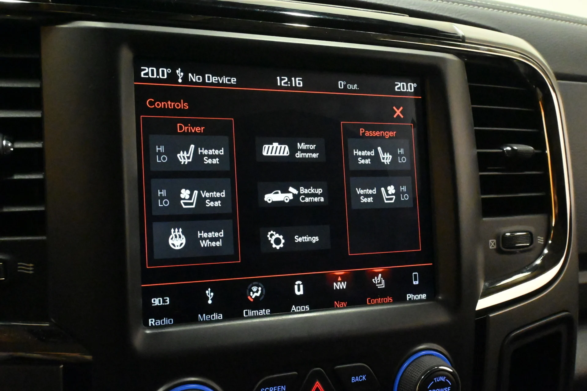 Car Image - 3R2vUdVFBiSs6SuhxVilio