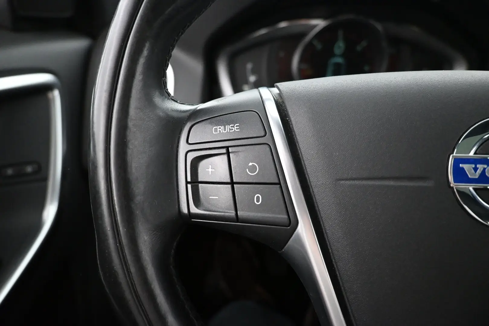 Car Image - 19z1A3QgTfYRVEhPiz8c1M