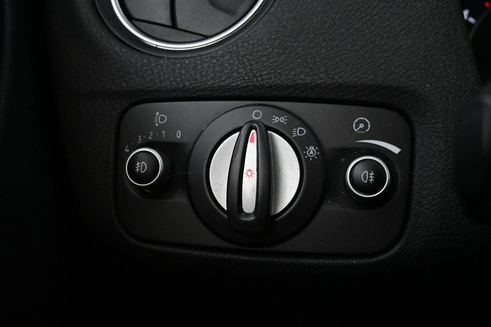 Car Image - traUM1uDkLNzjSnwVnqjI