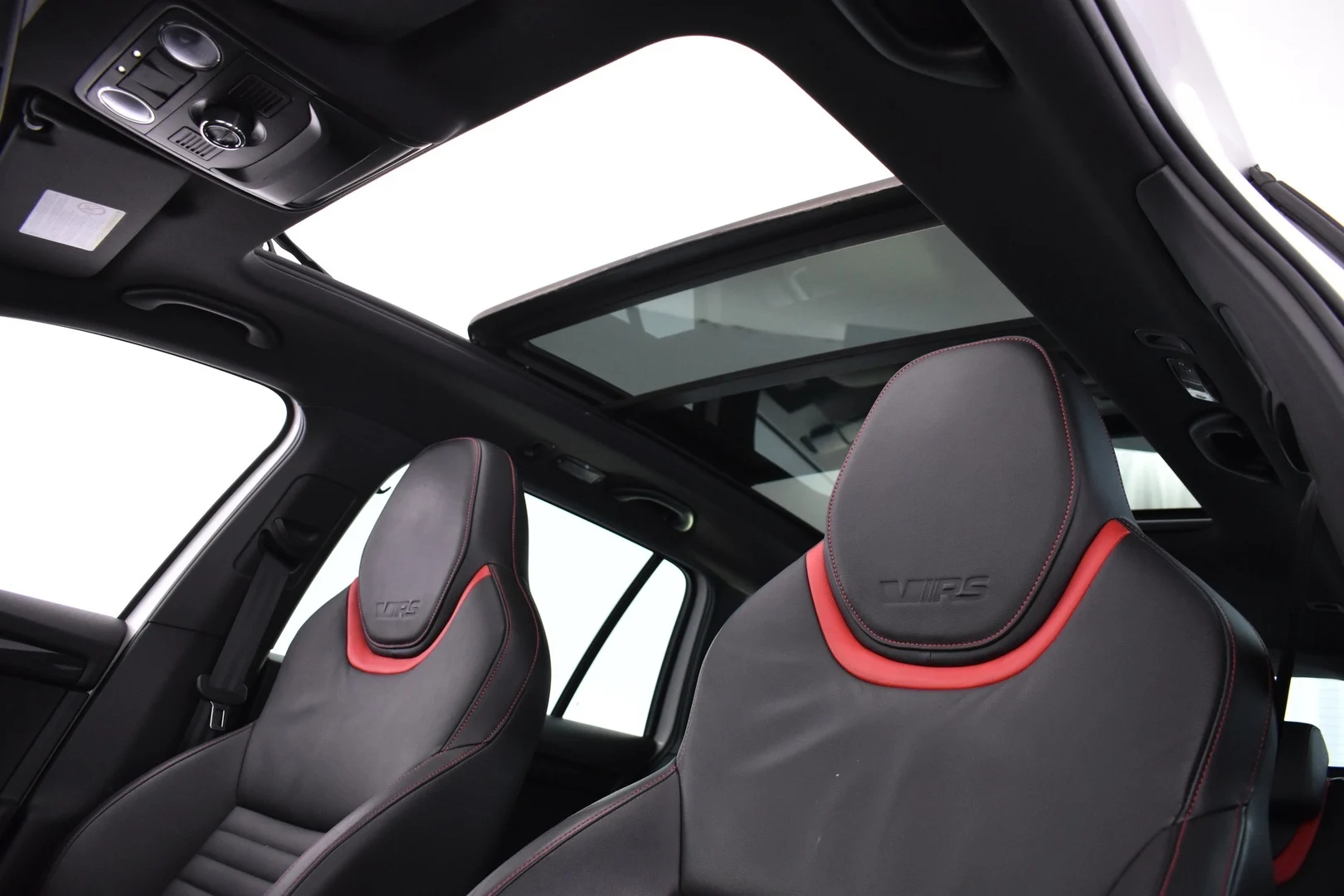 Car Image - 4qOYpgaHvDrwNu5xMOXfRt