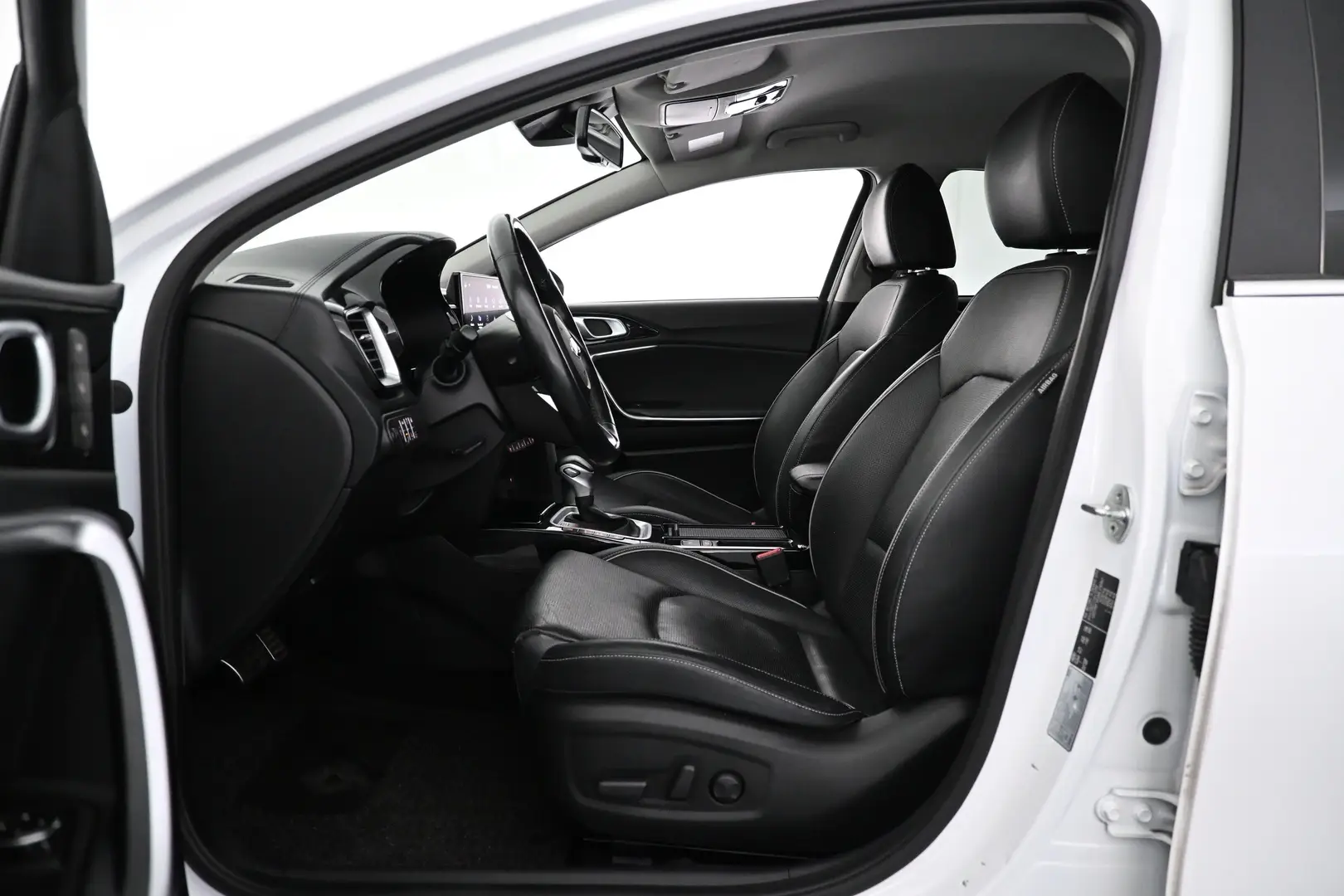 Car Image - MIKrd9A73NC8GoyEkoMG7