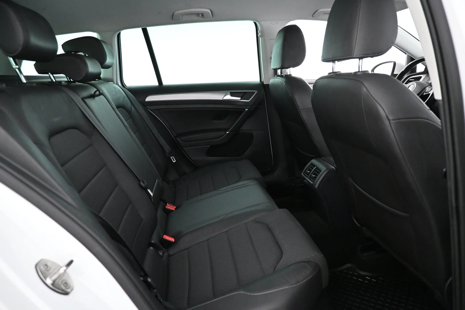 Car Image - 2ufvsnnxrVduYFEP0Vq4dH