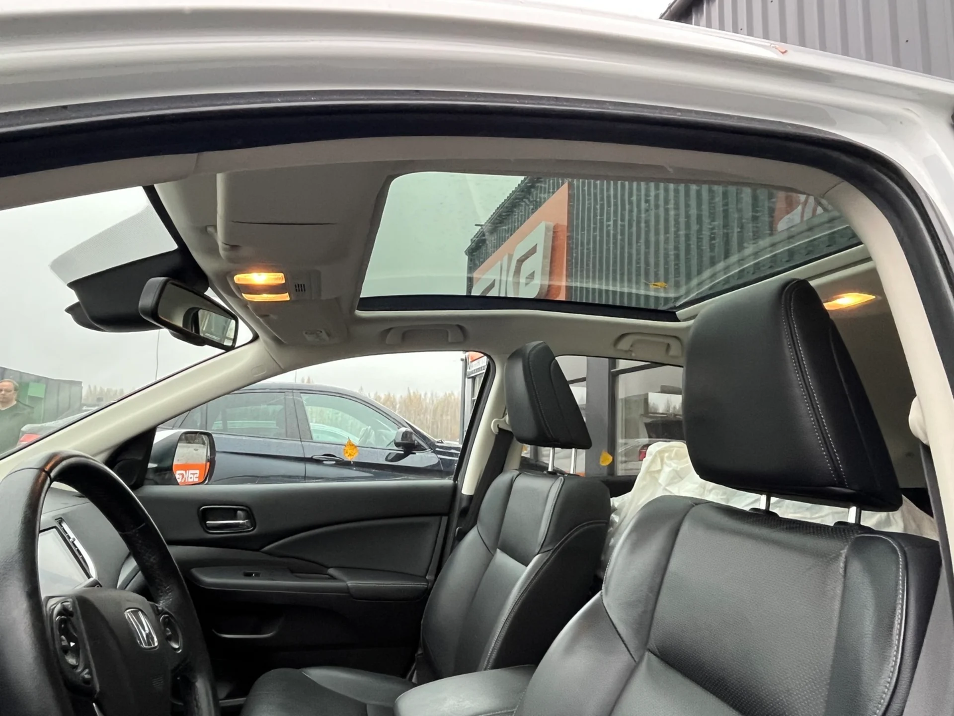 Car Image - 3uTNoHbzVxSmKpVI0DV8ZT