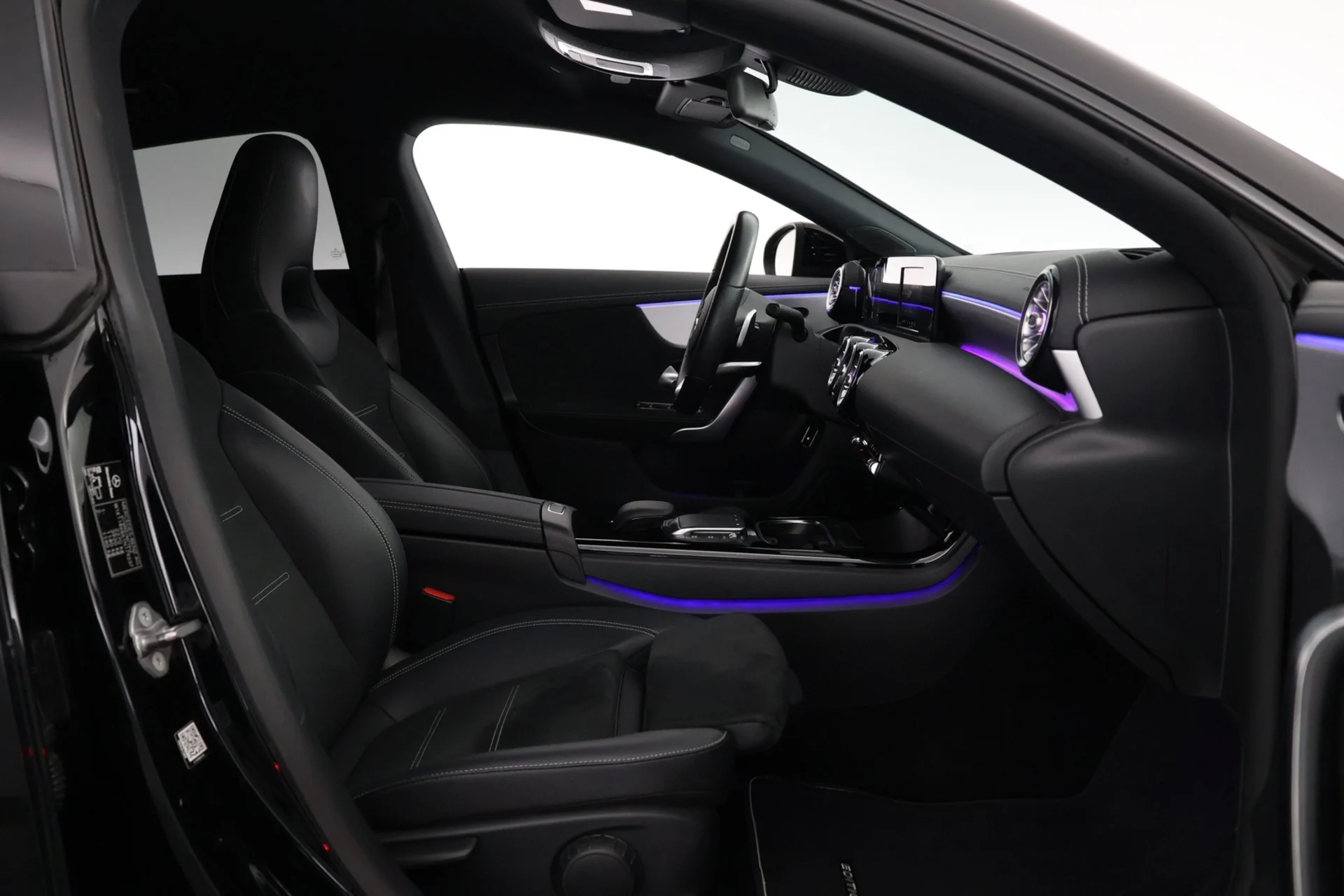 Car Image - 7vDdaeBgGQNoU0sIeI7sam