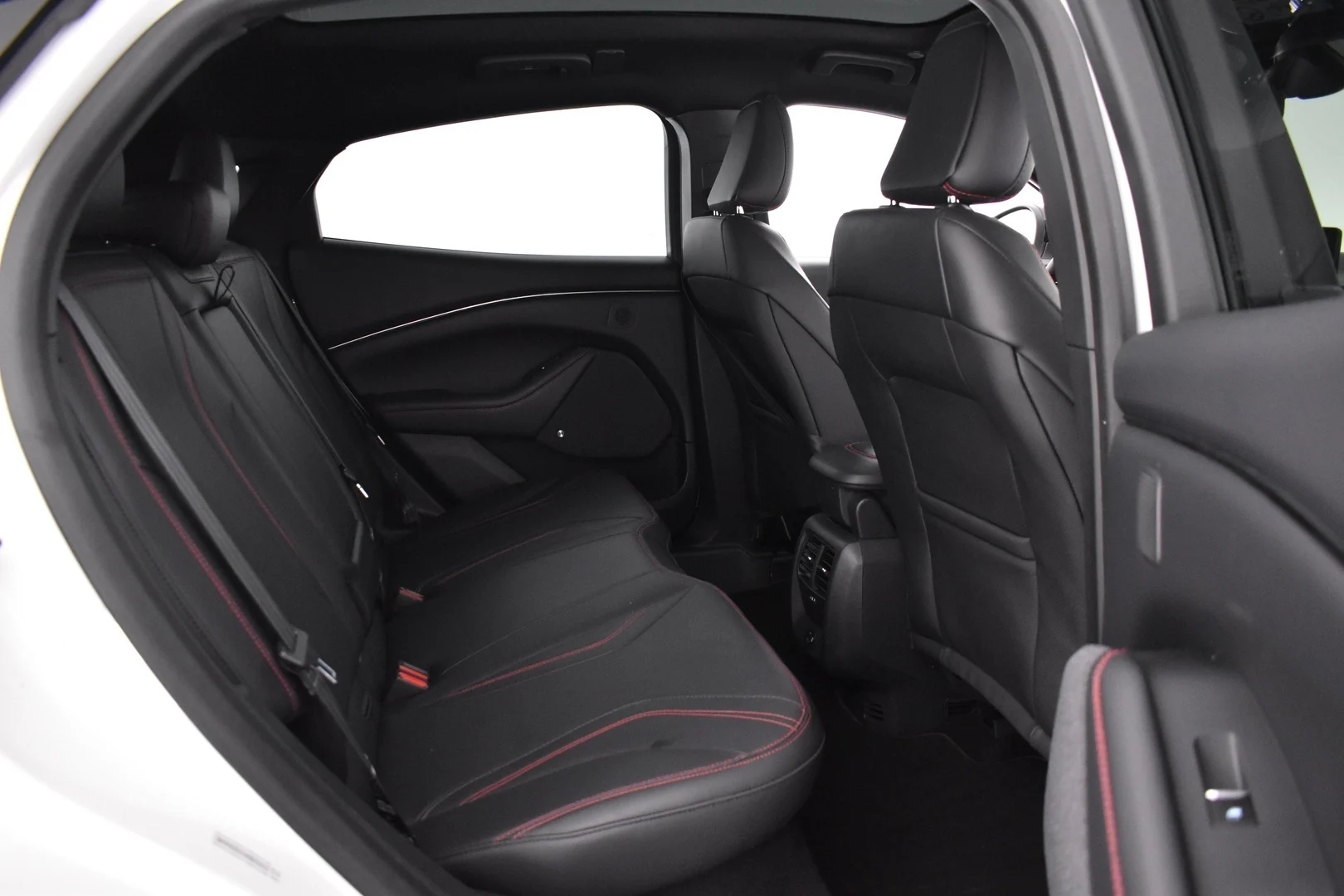 Car Image - 1phjQk5Q2Z4nsRfi5YADt6