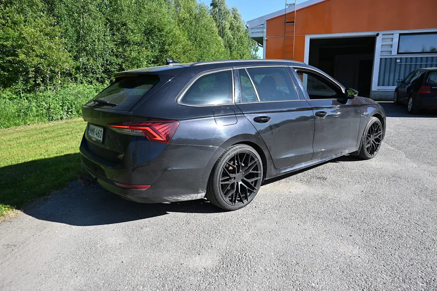 Car Image - 4uTzdyM1ijrcQnkGdFaJ33
