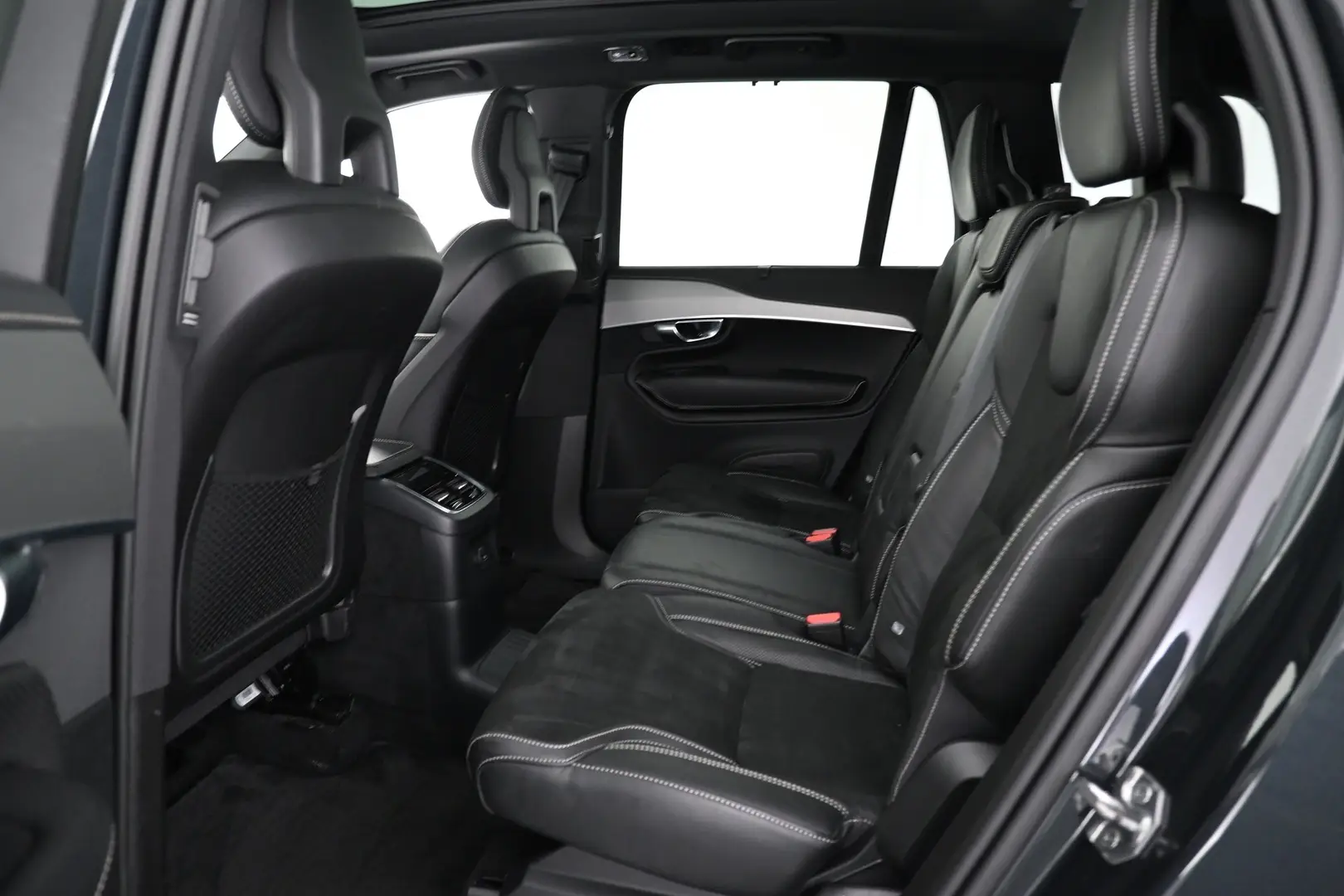 Car Image - 4qWSOcHGWjd0ZGl5AxfMd6