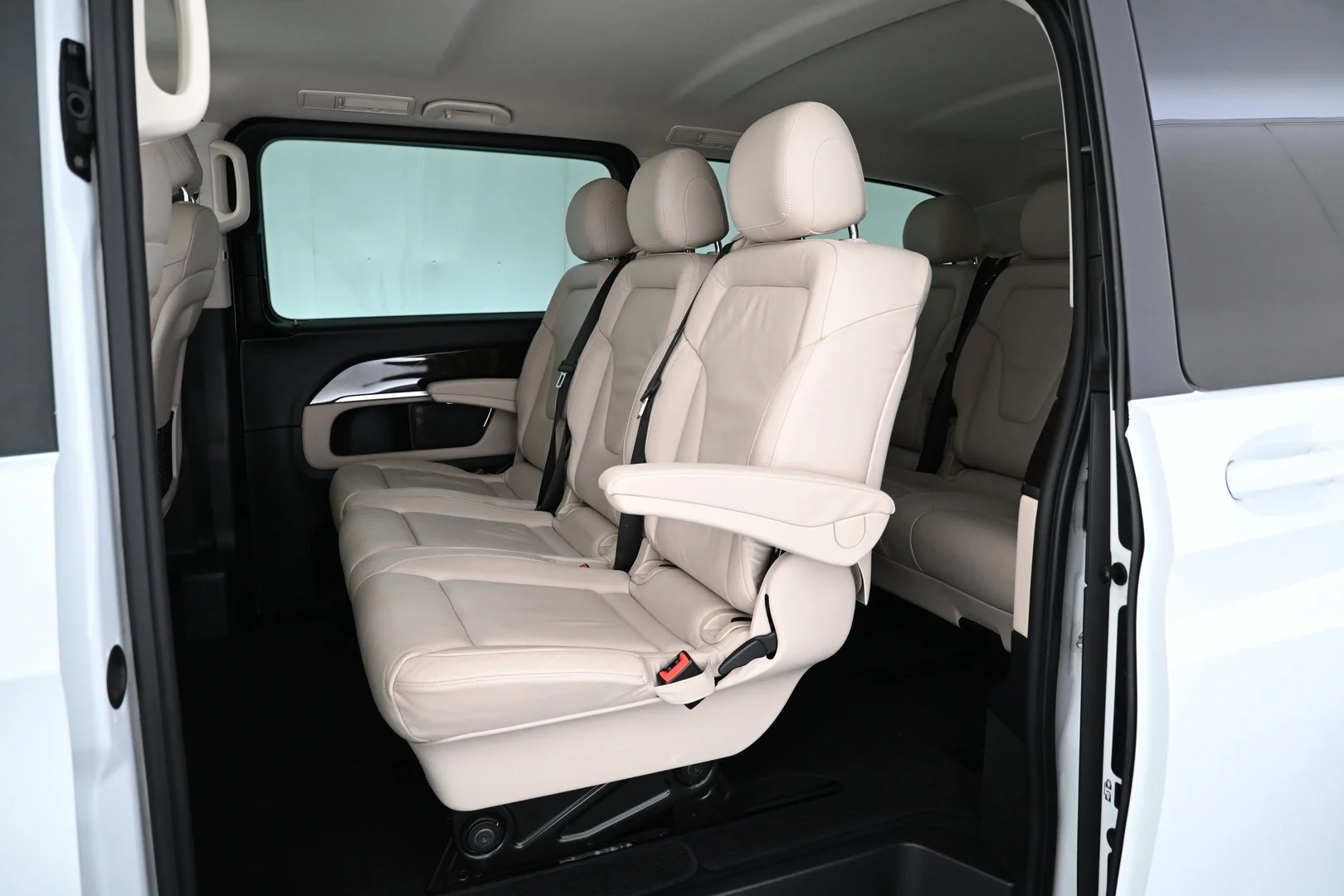 Car Image - 4lKUIOlAnrwNWXepl3MbEy