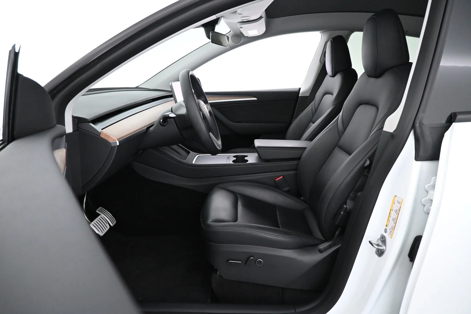 Car Image - 2VPTQ06uXZb2V5IBTT32Tu