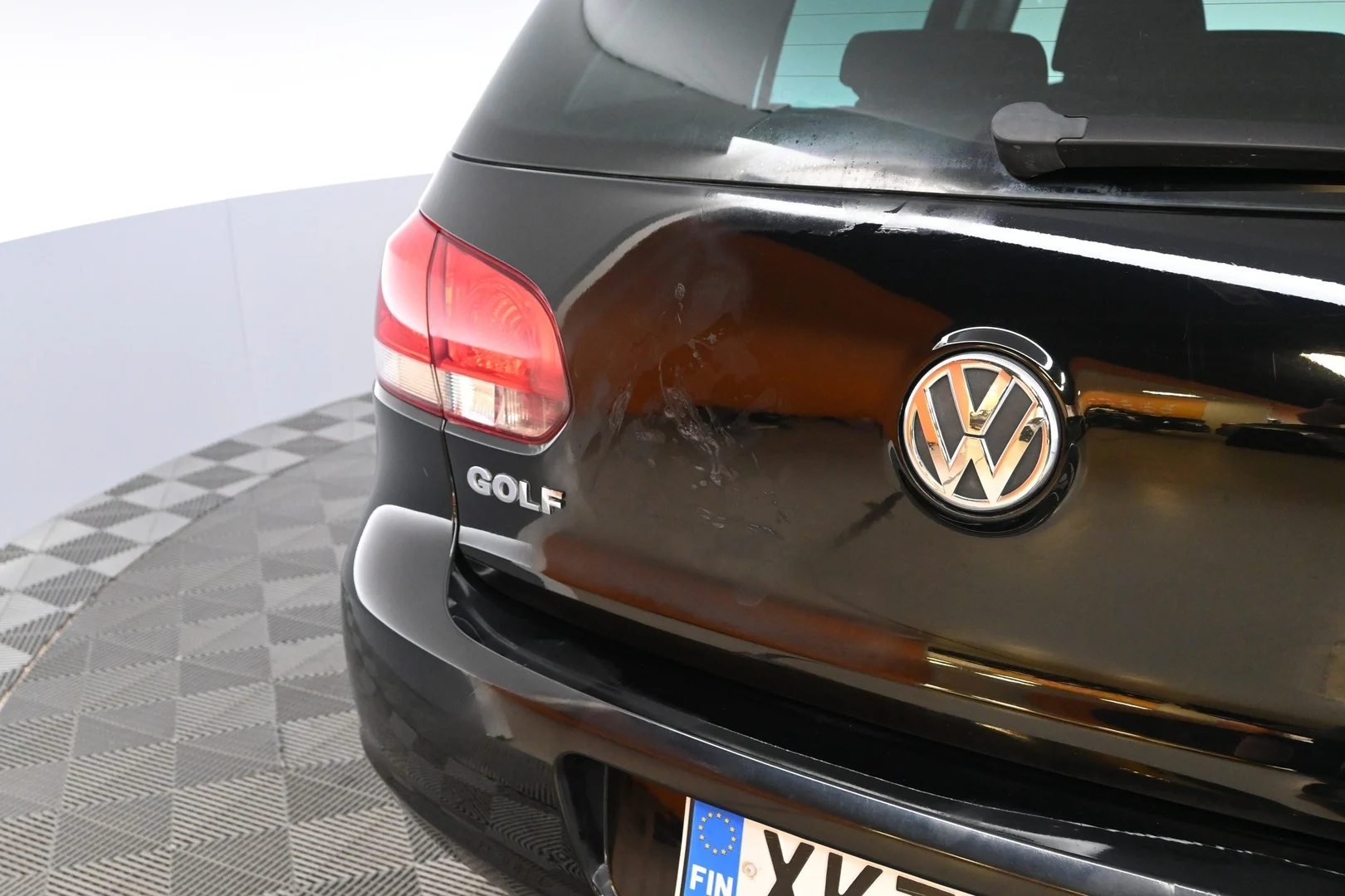 Car Image - mURkkdeqWaHP2vBiMcnSJ