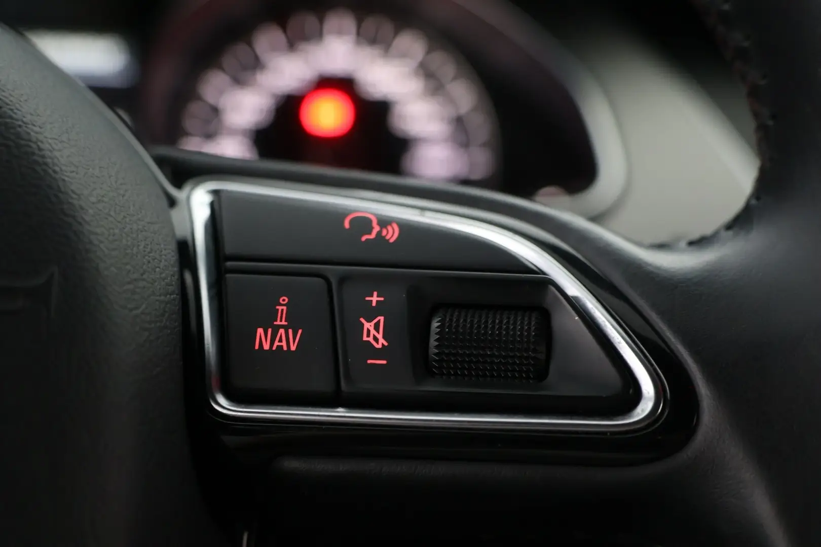 Car Image - 3BTw8fjPfiEKWlpDmaMcJW