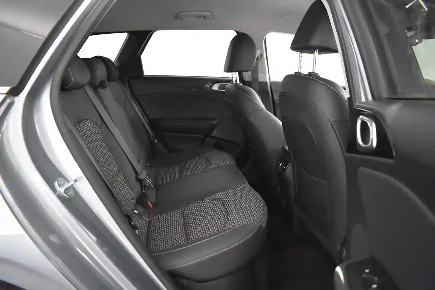 Car Image - 2v2oRc6nPDCYRqmmhJUWo8