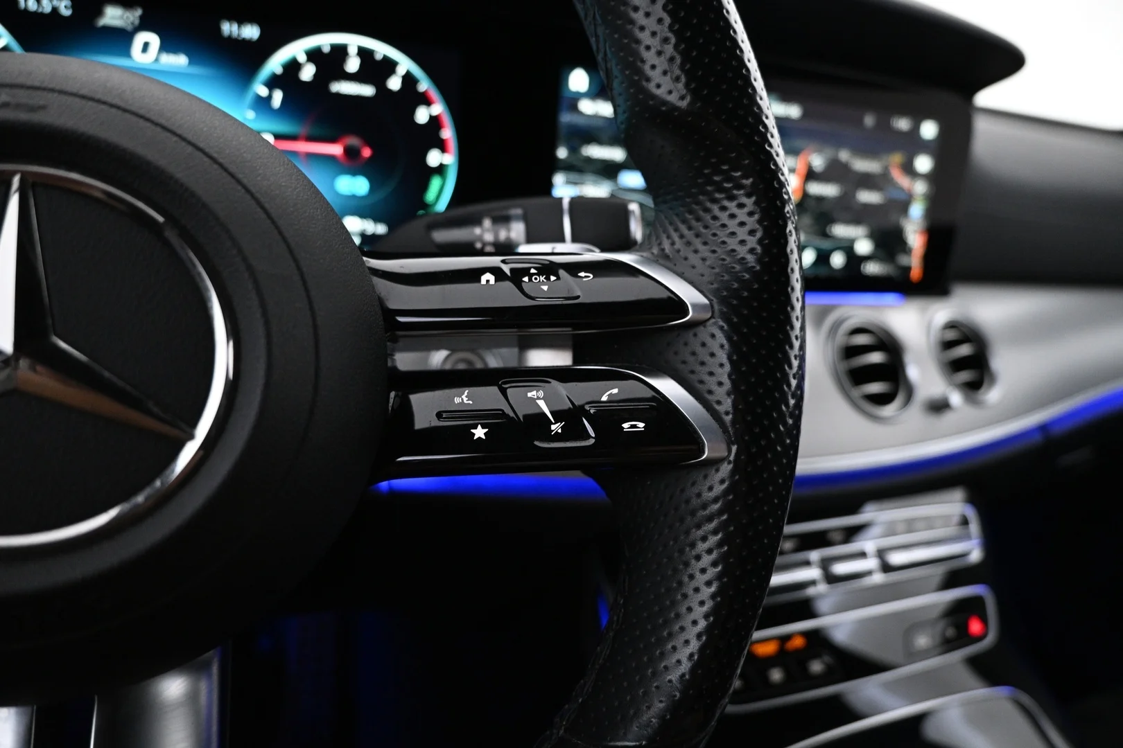 Car Image - 2mMCP9zsi0rx0LpjmGmlSh