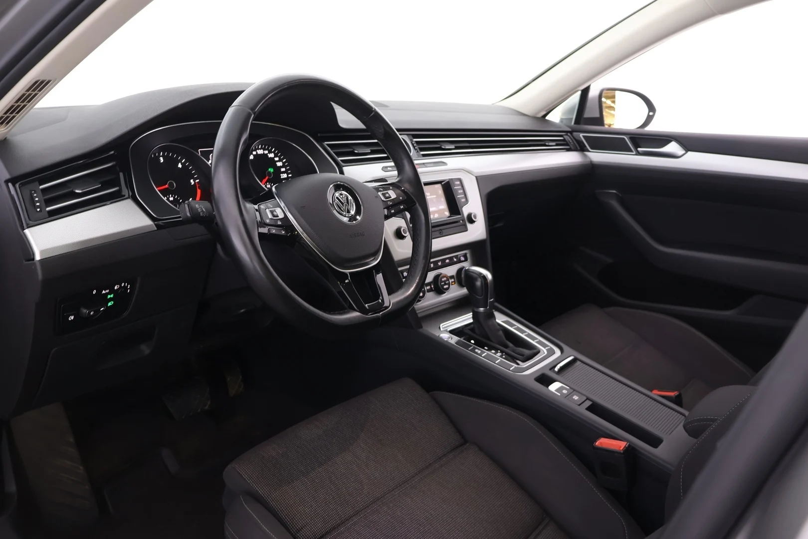 Car Image - 4qsQUqRWaJlPvGk8mvbOy5