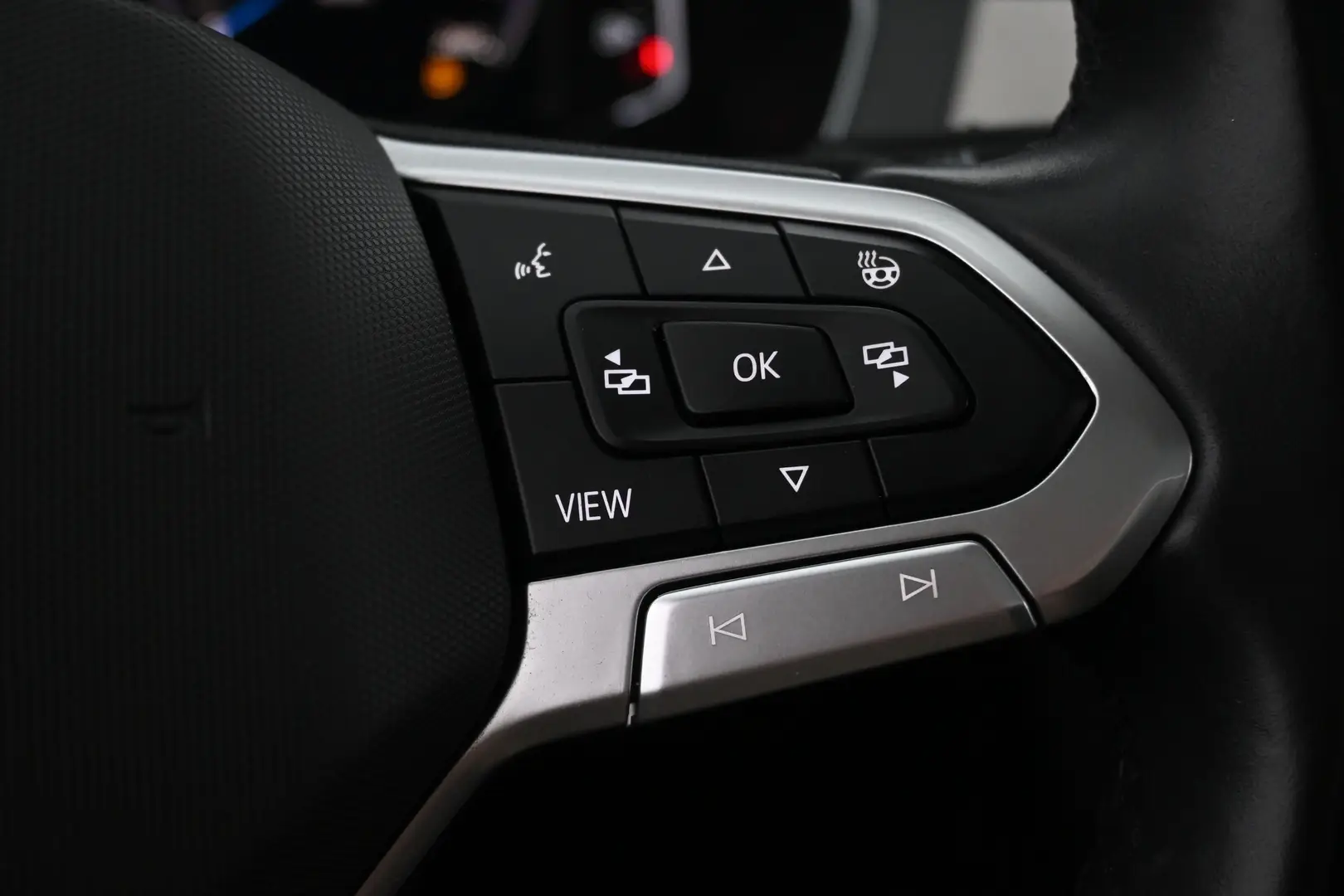 Car Image - 2FczeDDtWsb0OPE6DSYiQD