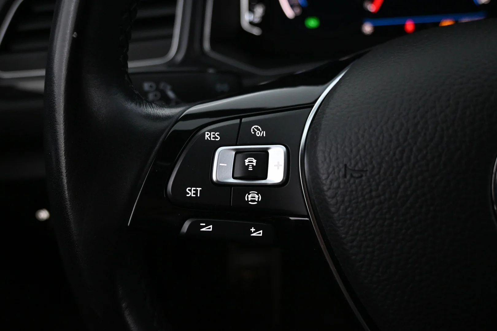 Car Image - 5499cyawffYRcl4Uf38ZgF