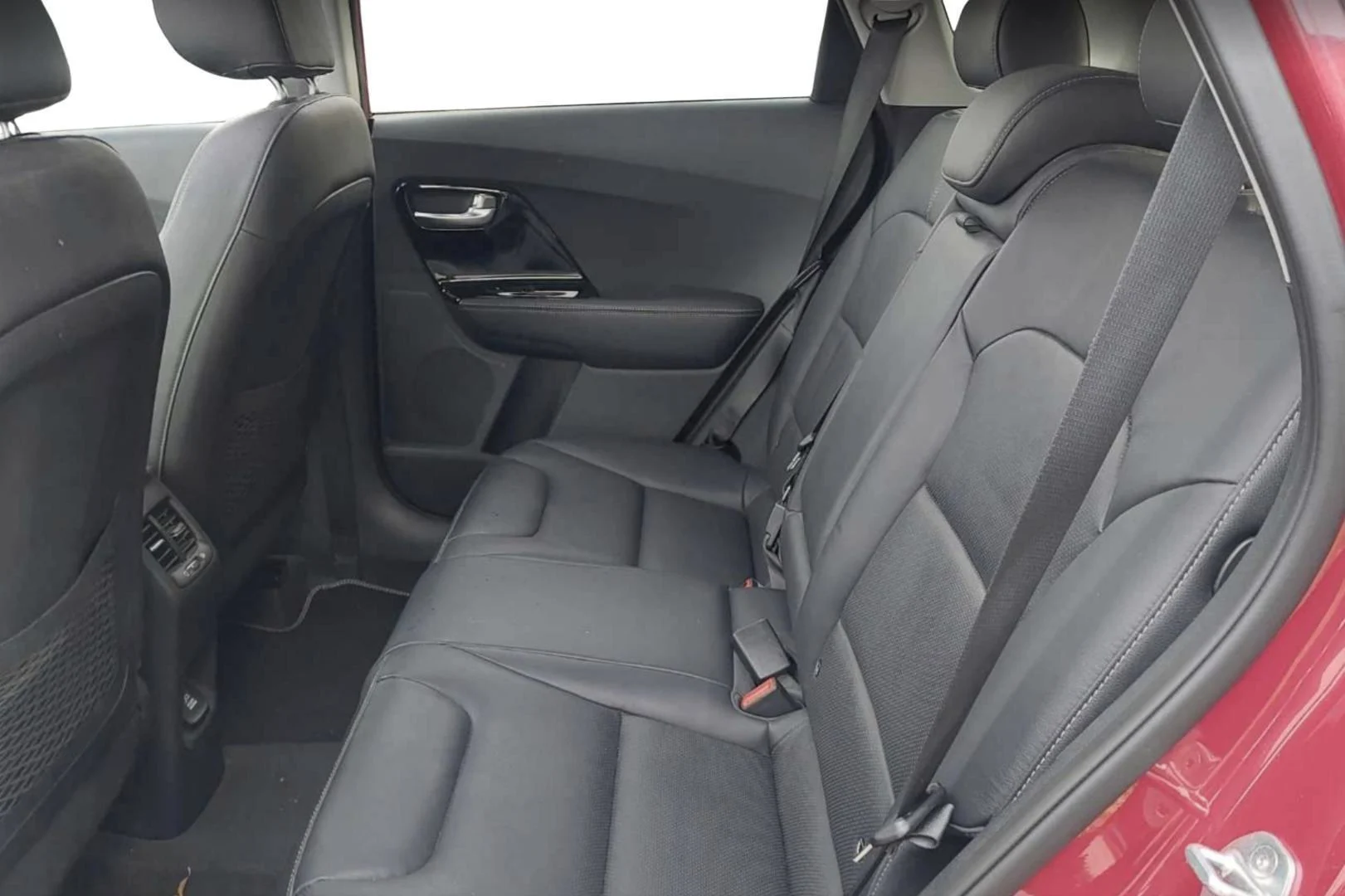 Car Image - 7yxuaOxPG7vQ1ShfqqVxj0