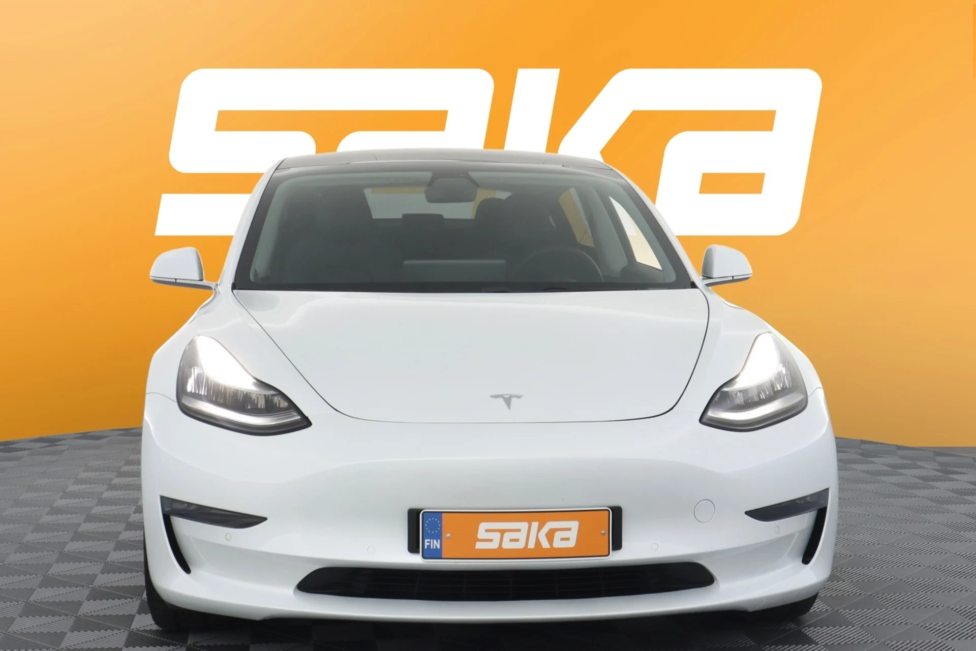 Car Image - eecBR8BOtYA1XN5zdm52q