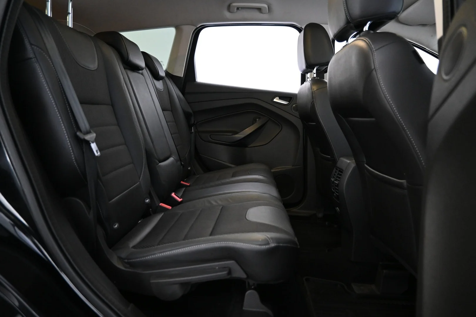 Car Image - 5p5YrHhzIvAyX0lnjOgKRF