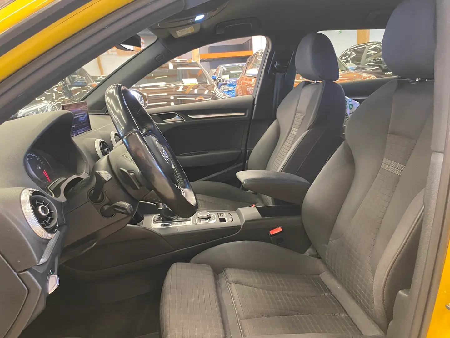 Car Image - 3LU0P3J2YHtACGGi9ZmQHK