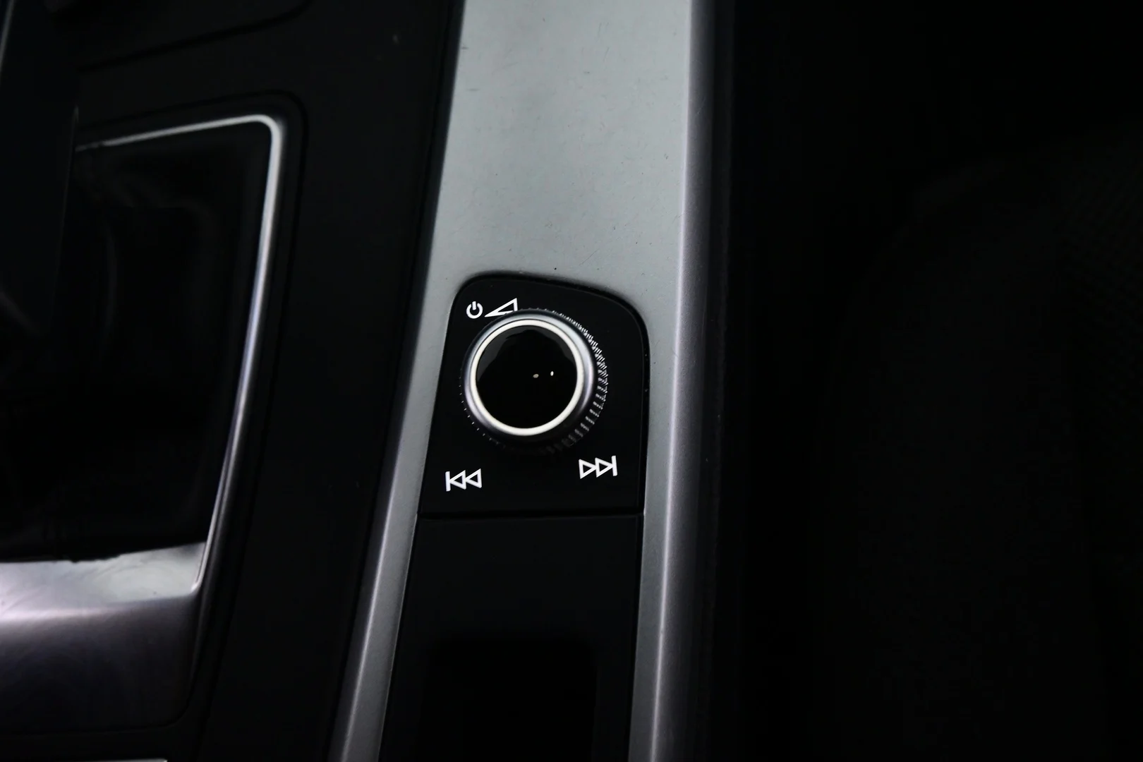 Car Image - 4lJ3ZGVZrAE1ycofdlztTn